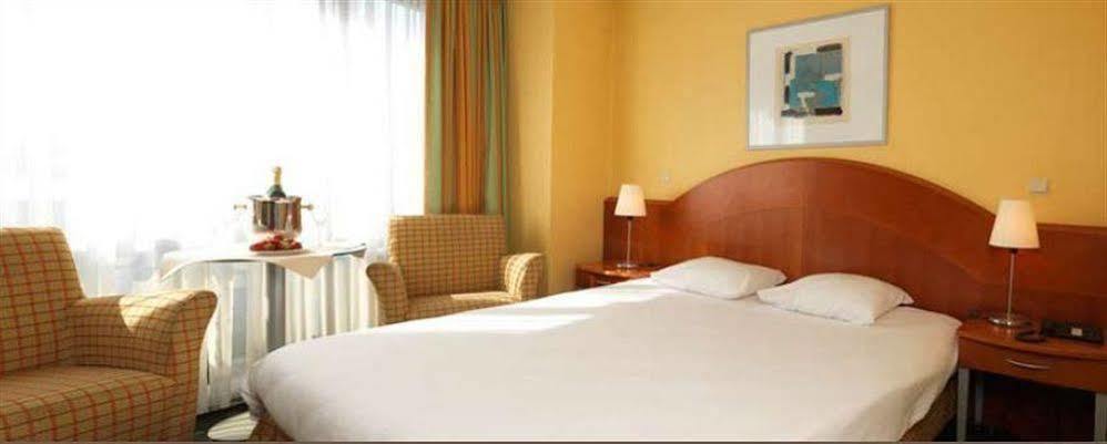 Acces 4* Oostende